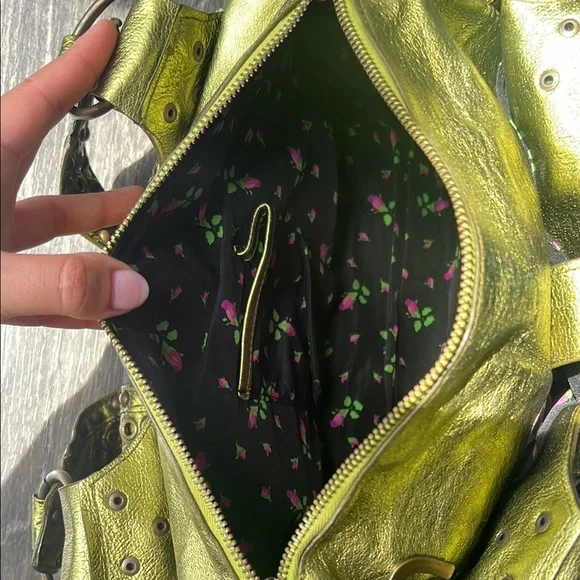 Vintage Green Leather Betsey Johnson Bag - Picture 7 of 10